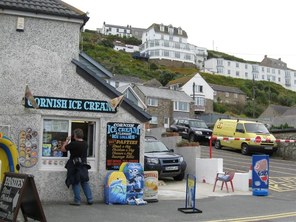 Day 3 sennen cove   obligatory cornish icecream